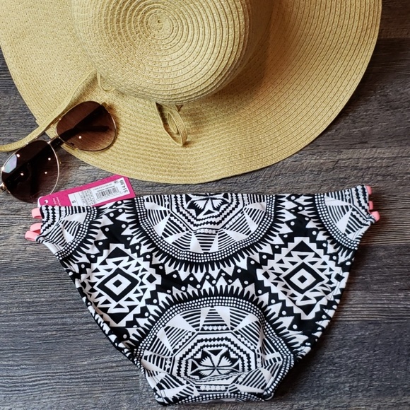 NWT Tribal Bikini Hipster Bottom - Picture 2 of 3